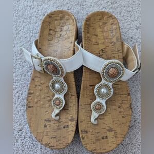 Vionic Adelie White Beaded Thong Comfort Orthotic Sandals Flip Flop Slides Sz 9